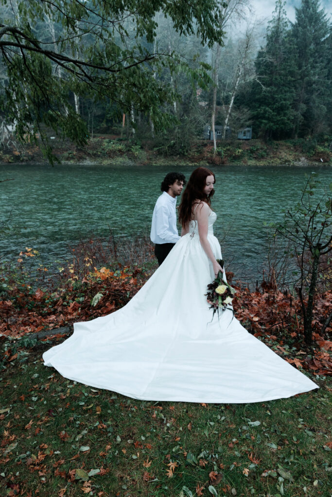 Skykomish River elopement couple riverside in Index WA