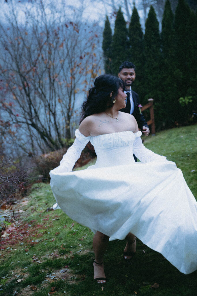 Skykomish River elopement couple riverside in Index WA